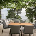 Villa Brela Apartments