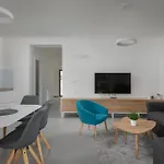 Villa Brela Apartments