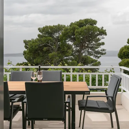 Villa Brela Apartments ברלה