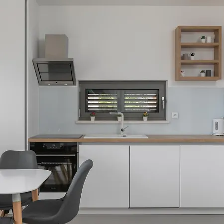 Villa Brela Apartments *