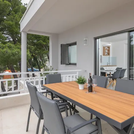 Villa Brela Apartments Apartman *