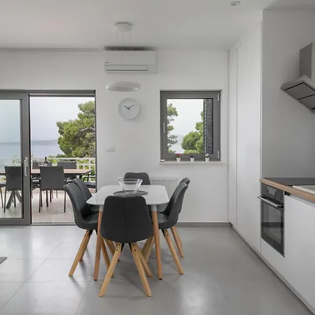 Villa Brela Apartments * ברלה