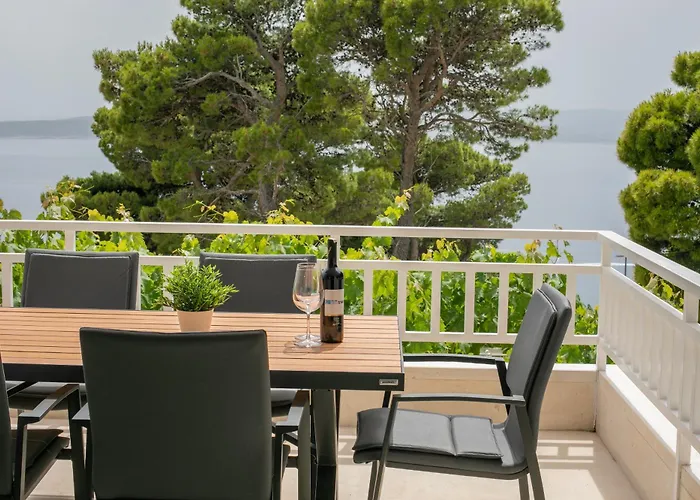 Villa Brela Apartments * Brela